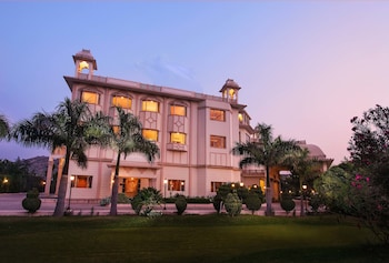 Kk Royal Hotel and Convention Centre