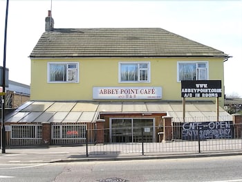 Abbey Point Hotel